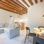 Grifalcon D'oro - Center Апартаменты *