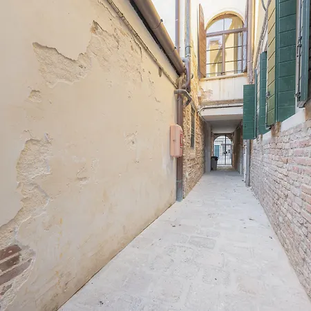 Grifalcon D'oro - Center Apartamento