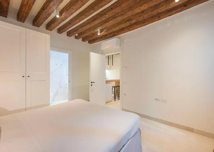 Grifalcon D'oro - Center ונציה