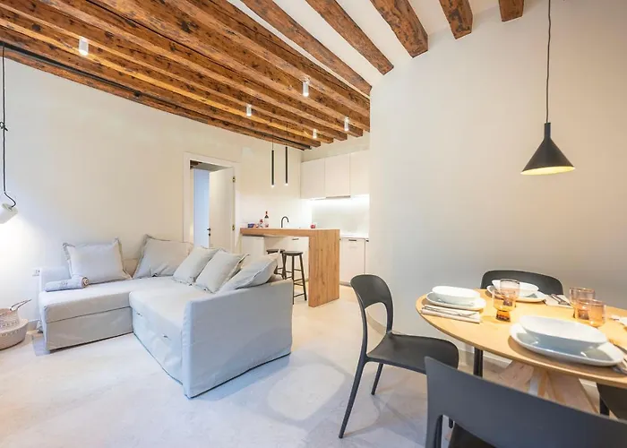 Grifalcon D'oro - Center דירה *