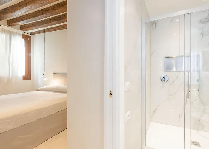 Grifalcon D'oro - Center דירה ונציה