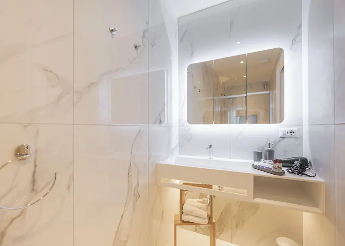 Grifalcon D'oro - Center ונציה